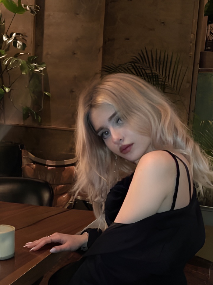 Индивидуалка Ася, доступна для личного знакомства от 10000 руб