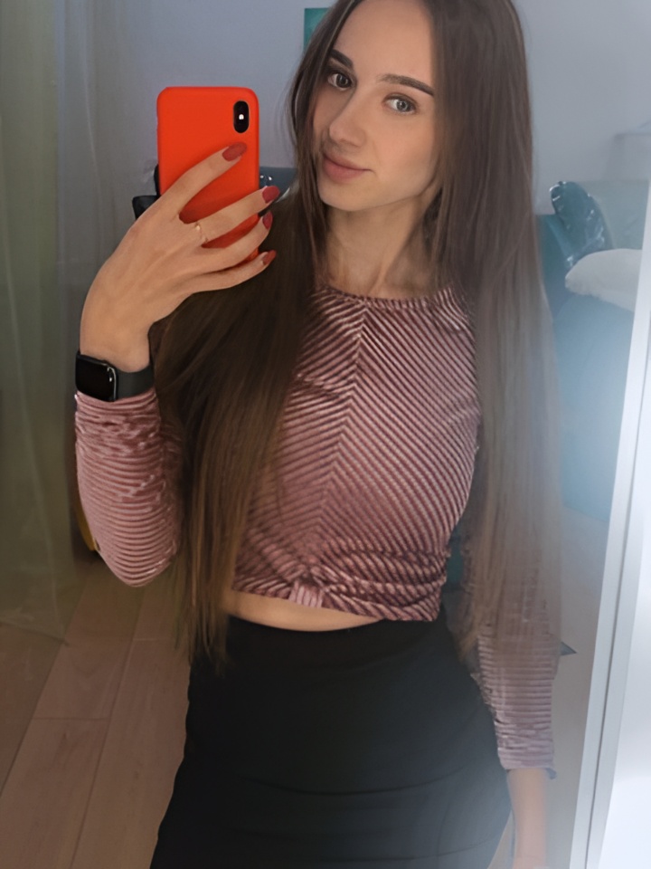 Лея привлекальеная девушка из Долгопрудного цена от 3000 руб