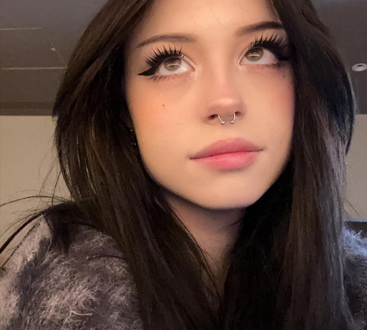 Яночка привлекальеная девушка из Долгопрудного цена от 6000 руб