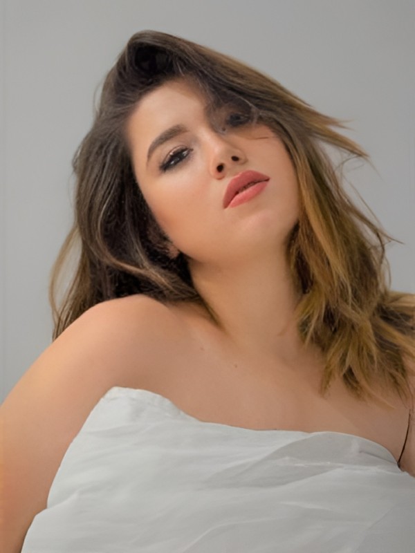 Ульяна привлекательная девушка из Долгопрудного цена от 1500 руб