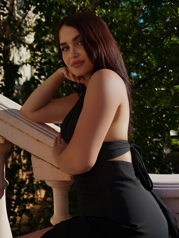 Агата привлекательная девушка из Долгопрудного цена от 4000 руб