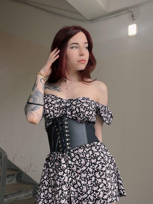 Карина привлекательная девушка из Долгопрудного цена от 4000 руб